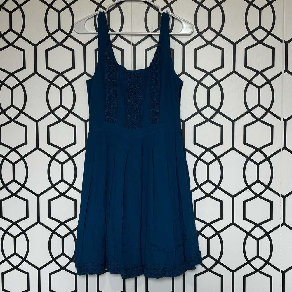 LC Lauren Conrad Teal Embroidered Sleeveless Dress Size 10